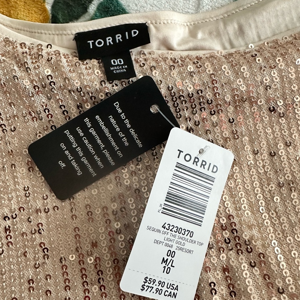NWT Torrid Off Shoulder ✨ Gold ✨ Sequin Top - Picture 8 of 8